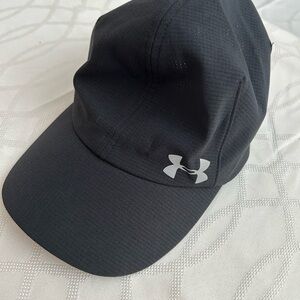 Under Armour Black Athletic Hat Structured Design